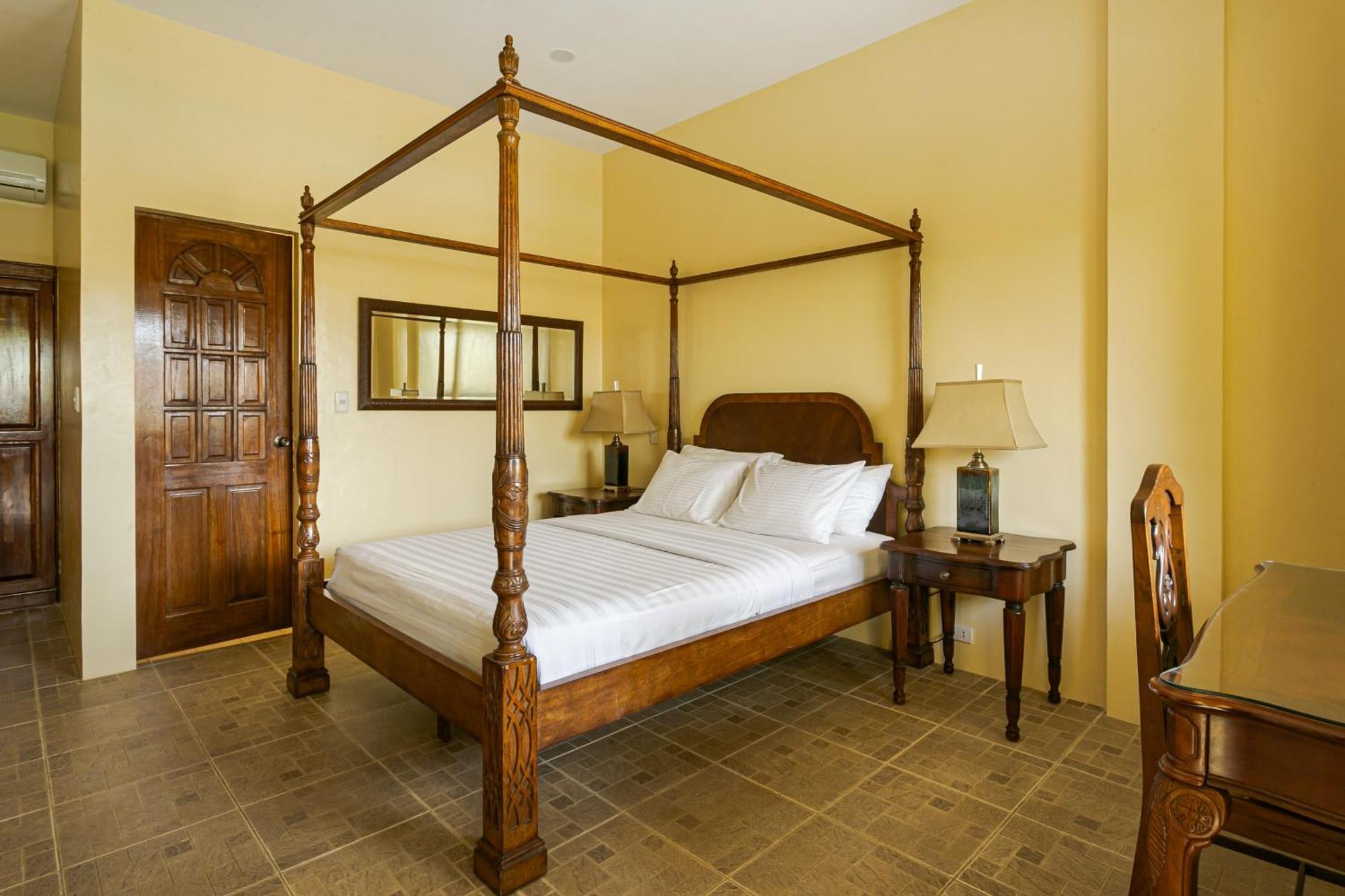 Turtle Bay Dive Resort Моалбоал Екстериор снимка